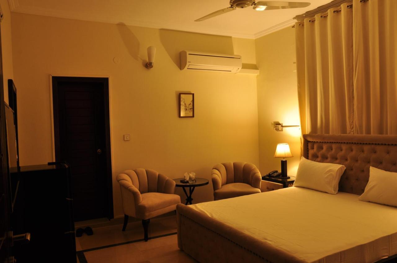 Reina Boutique Hotel - G6/3 Islamabad Eksteriør billede