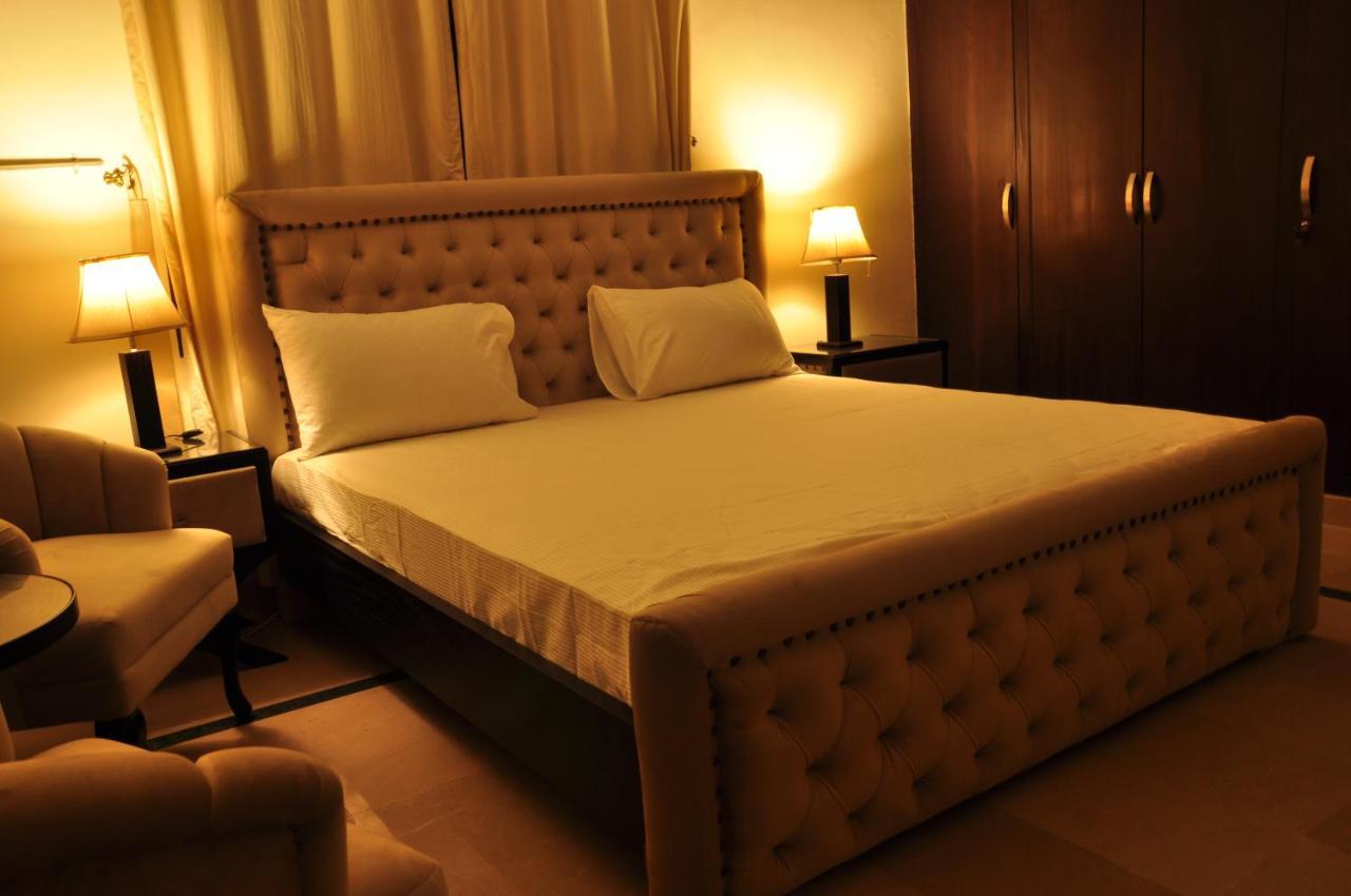 Reina Boutique Hotel - G6/3 Islamabad Eksteriør billede