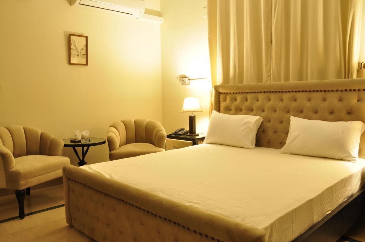 Reina Boutique Hotel - G6/3 Islamabad Eksteriør billede